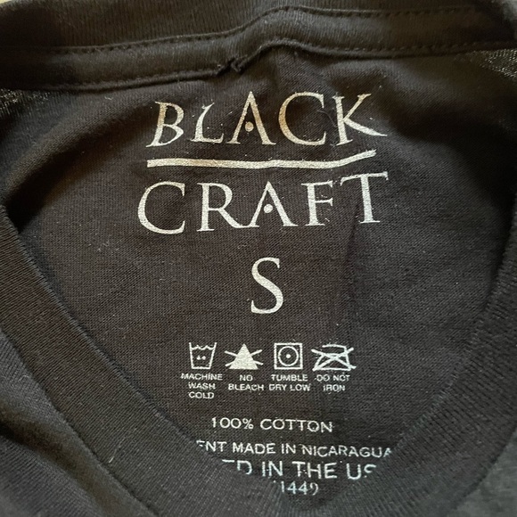 Black craft women’s size small t-shirt - Picture 3 of 4
